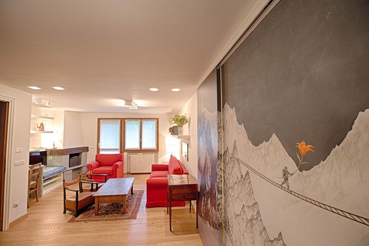 Joivy Superb Apartments For 6 With Mountain View And Garden In Courmayeur Exterior foto
