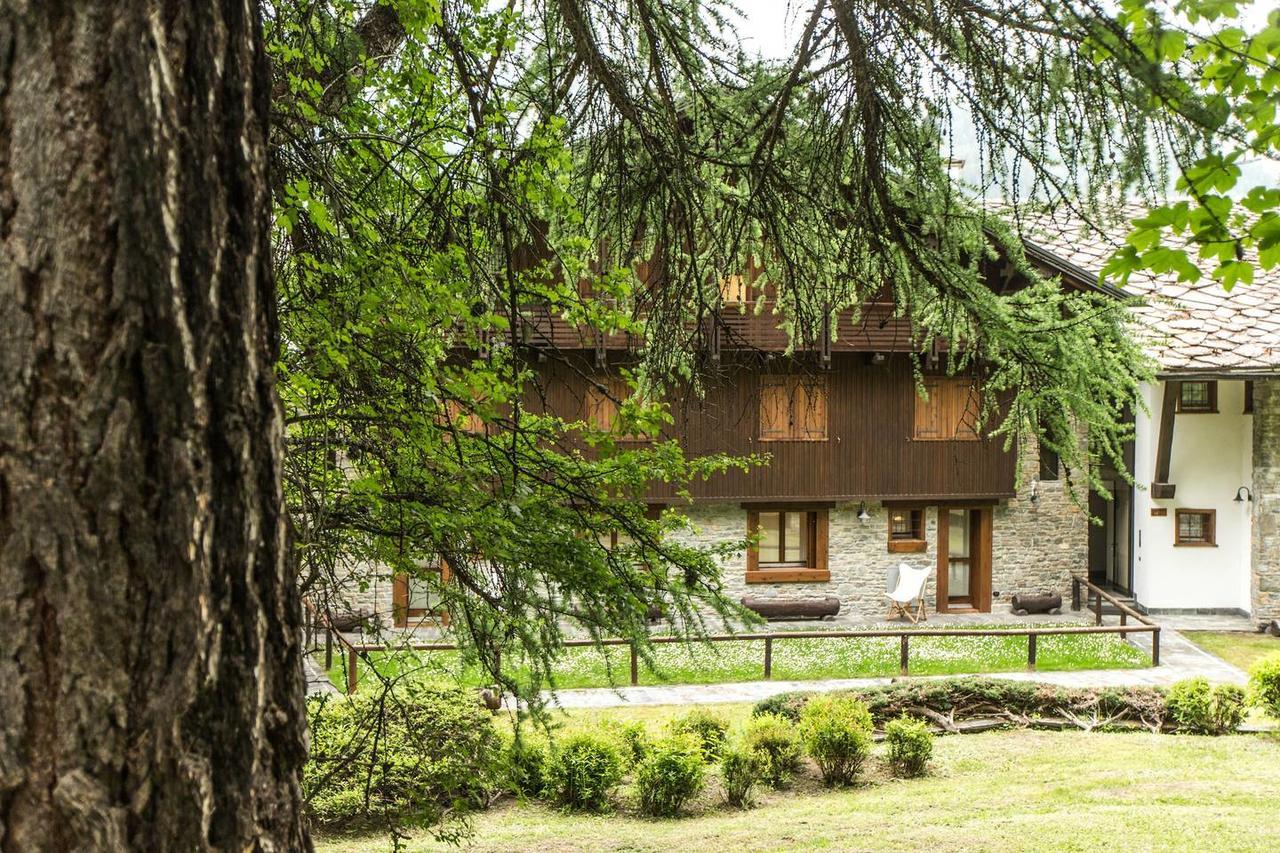 Joivy Superb Apartments For 6 With Mountain View And Garden In Courmayeur Exterior foto